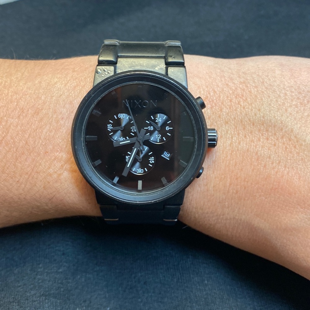 Nixon shoot to thrill The cannon chrono